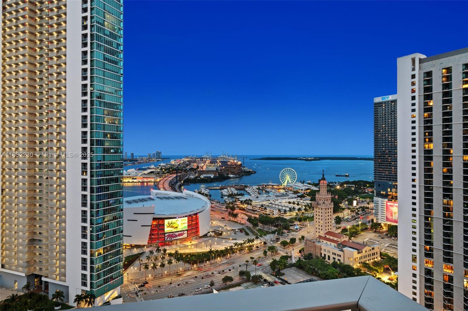 PARAMOUNT MIAMI WORLDCENT - Residential