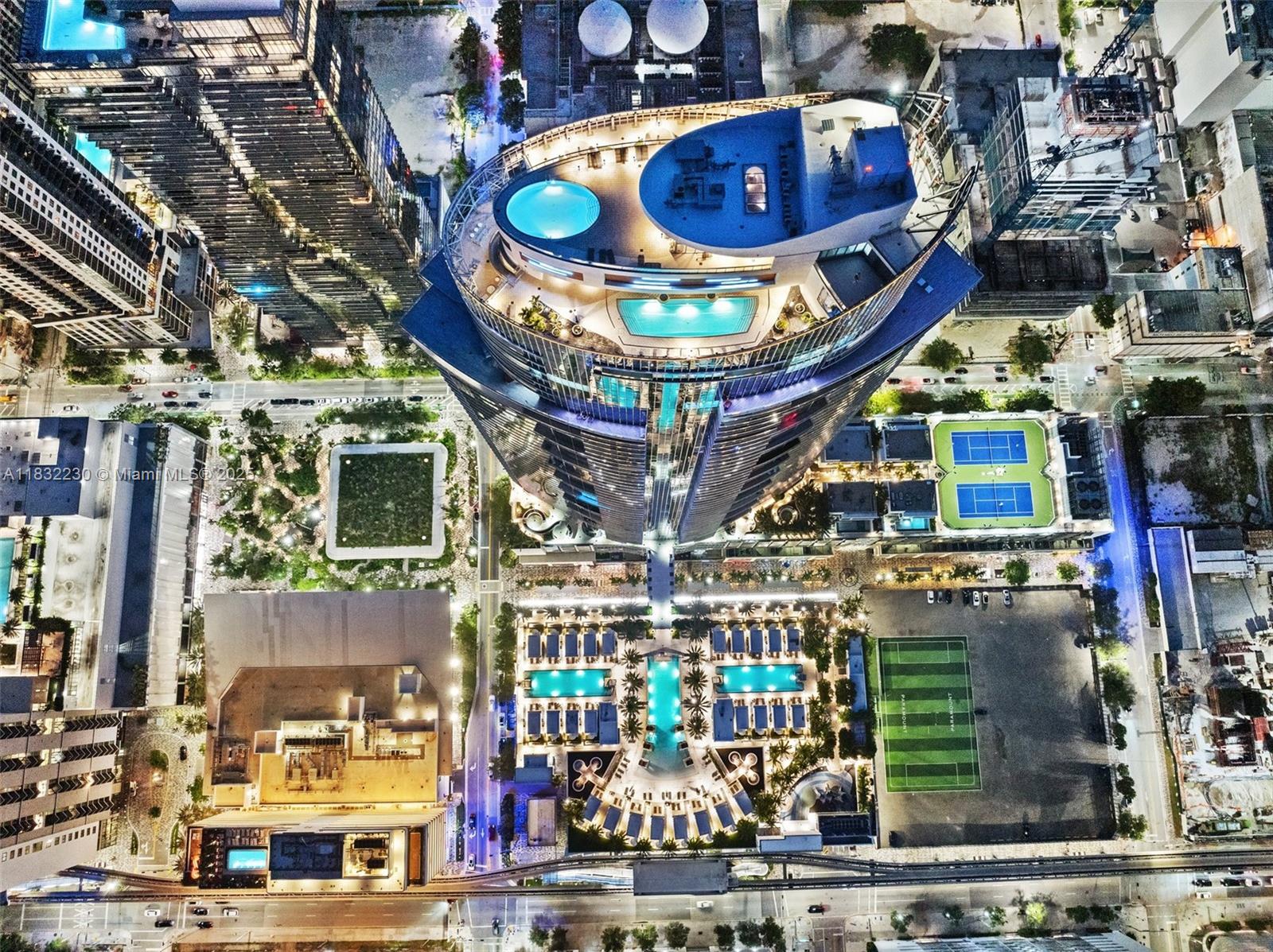 PARAMOUNT MIAMI WORLDCENT - Residential