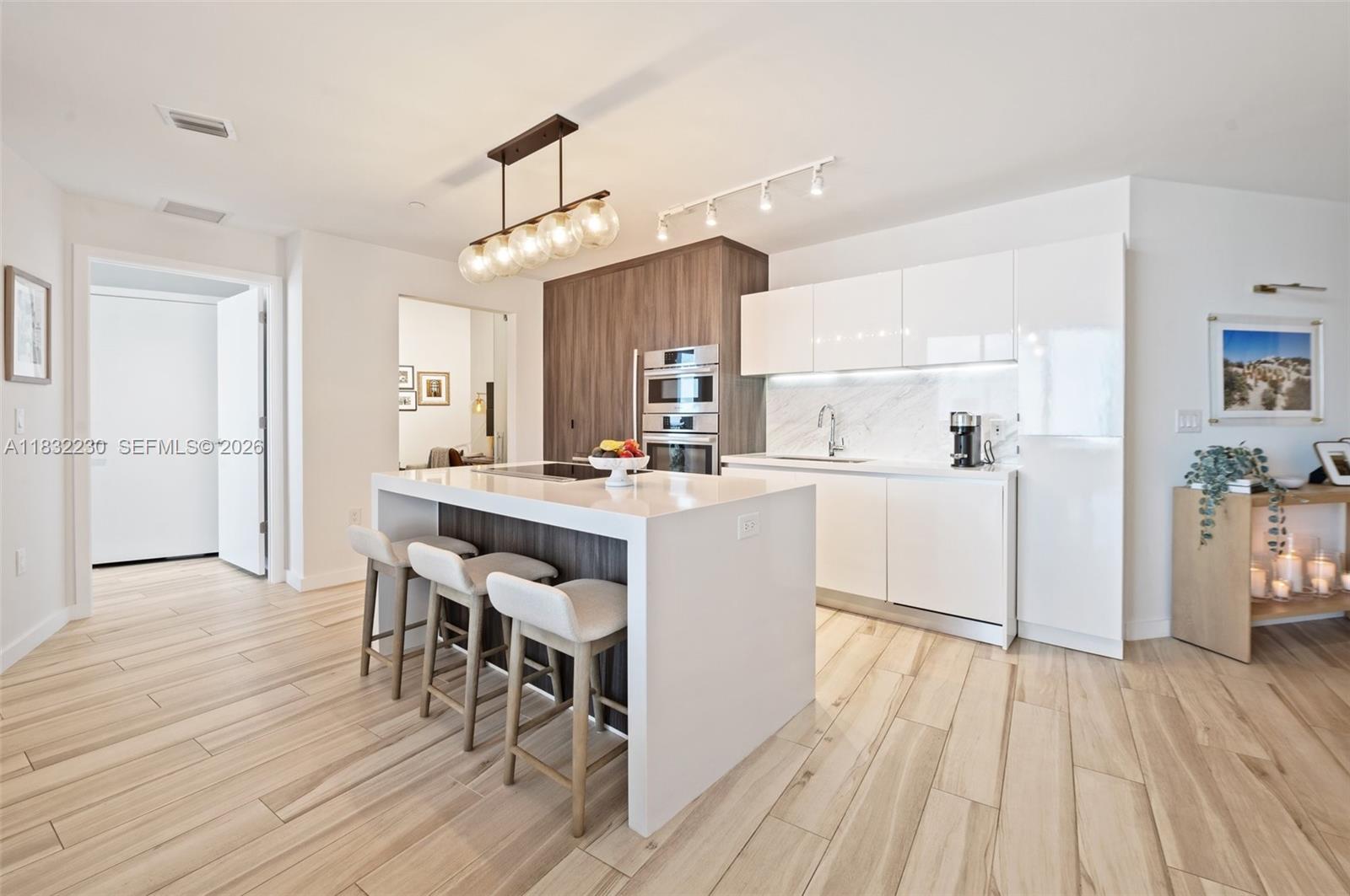 PARAMOUNT MIAMI WORLDCENT - Residential