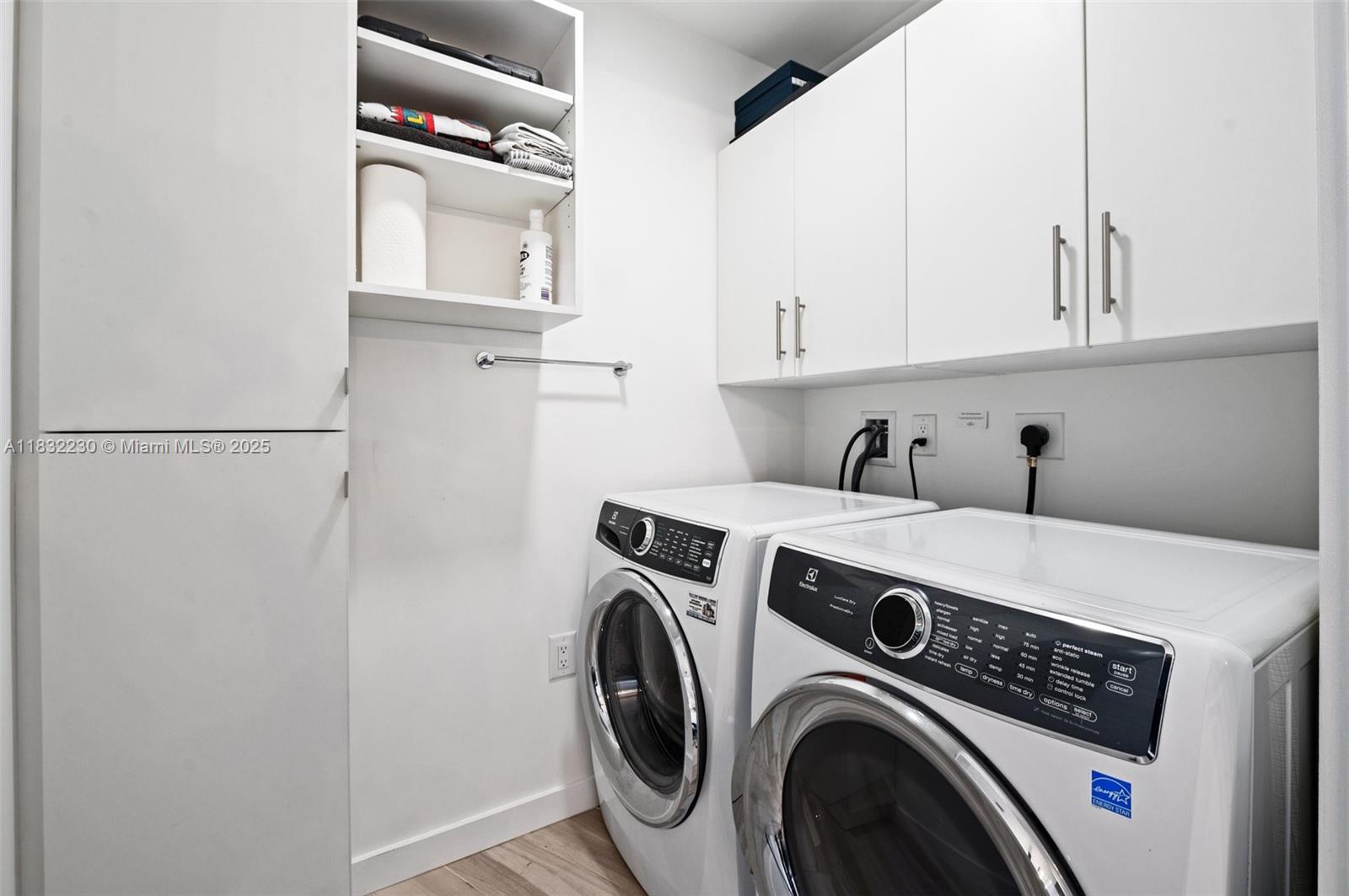 PARAMOUNT MIAMI WORLDCENT - Residential