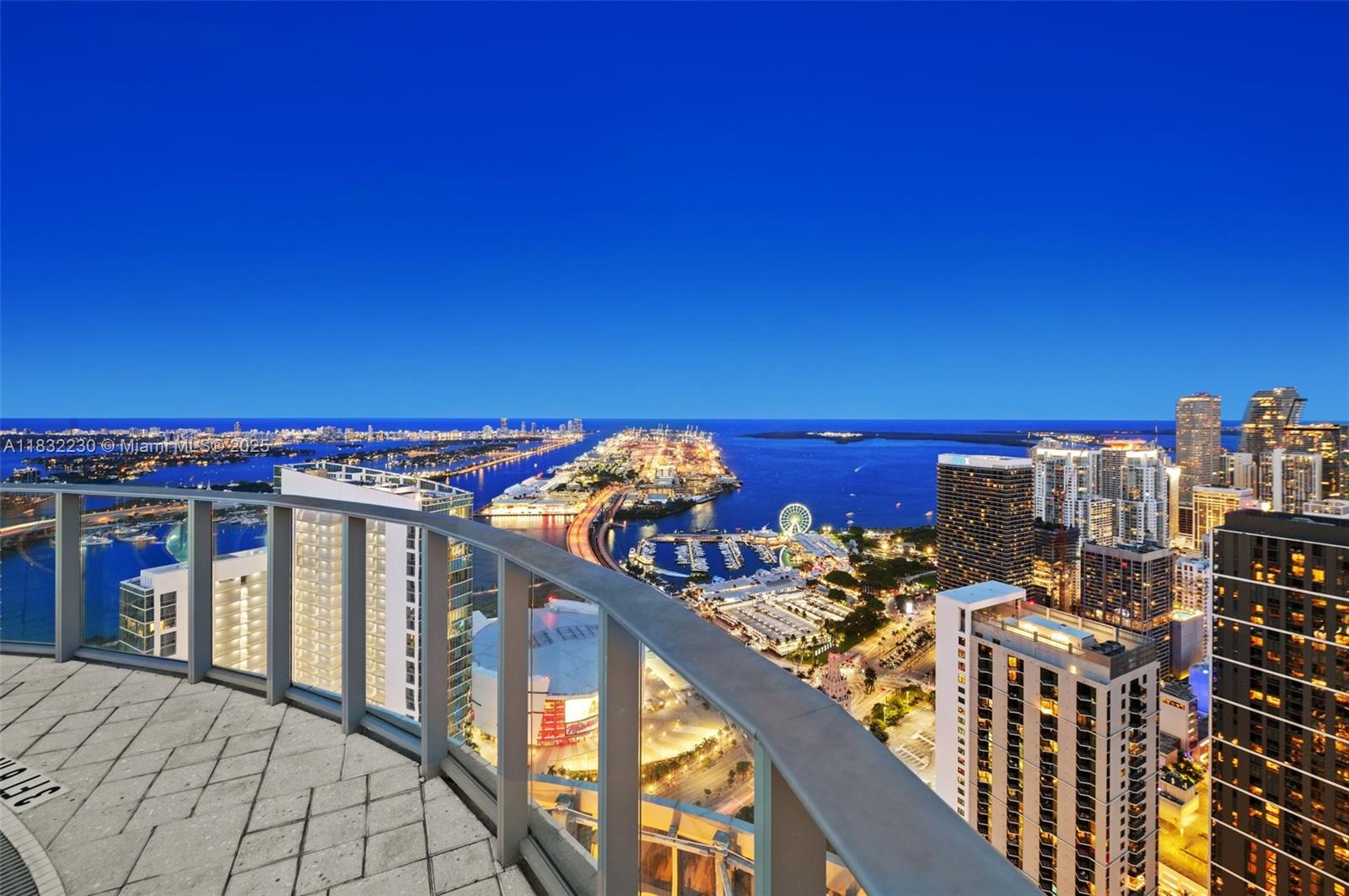 PARAMOUNT MIAMI WORLDCENT - Residential