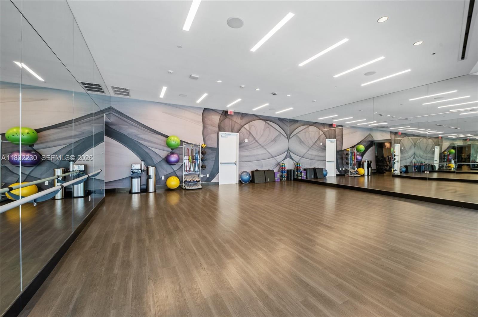 PARAMOUNT MIAMI WORLDCENT - Residential