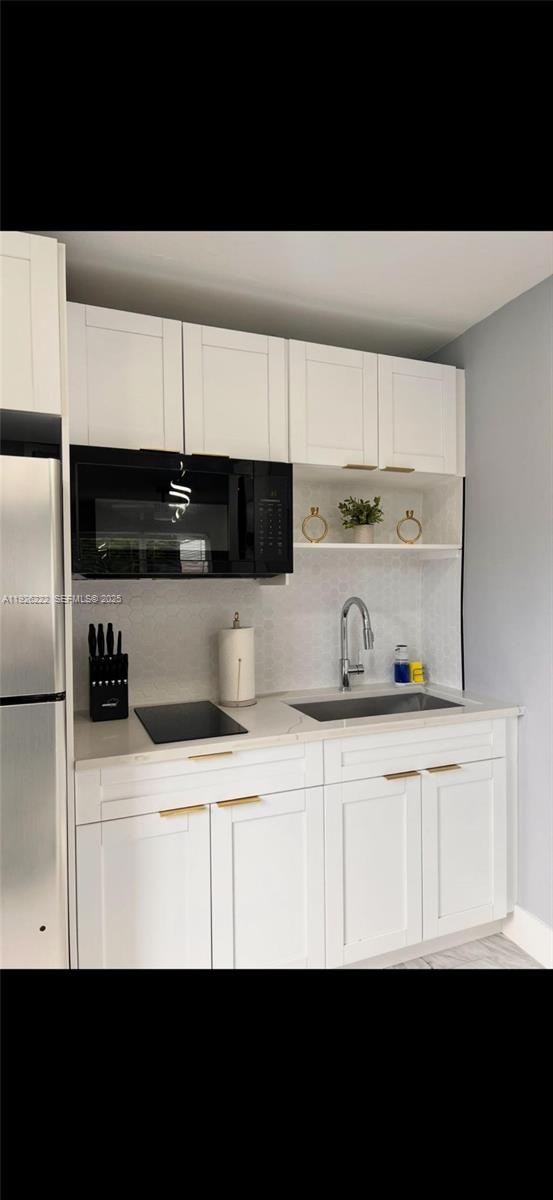 CLAIR LAKE - Residential Income