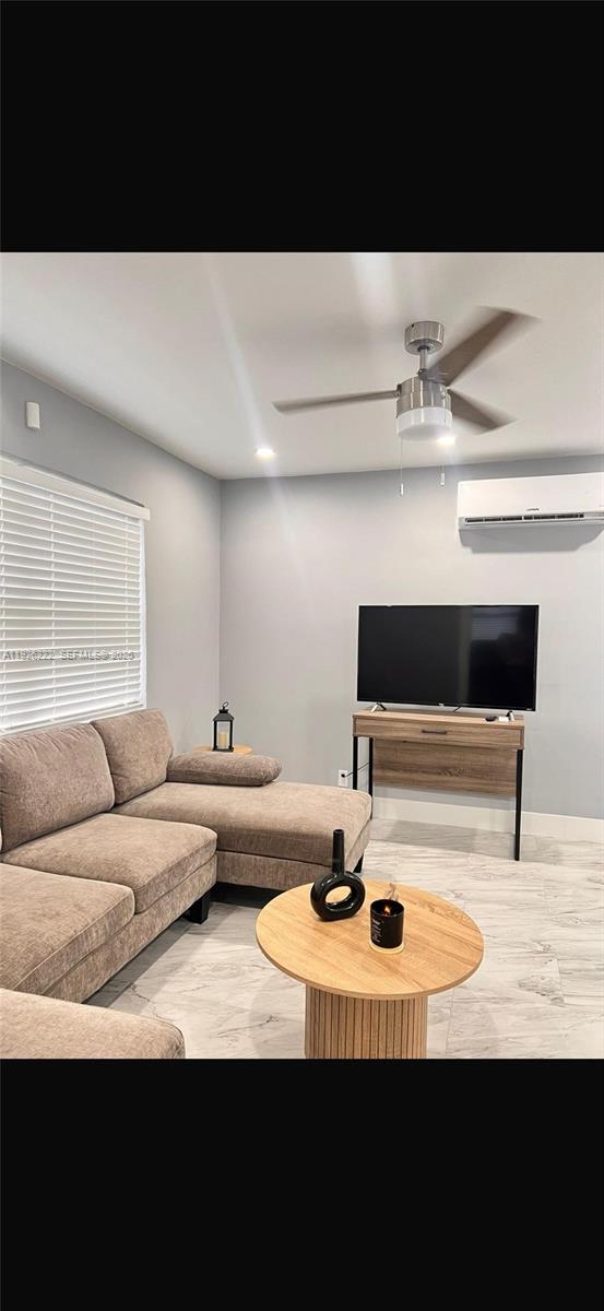 CLAIR LAKE - Residential Income