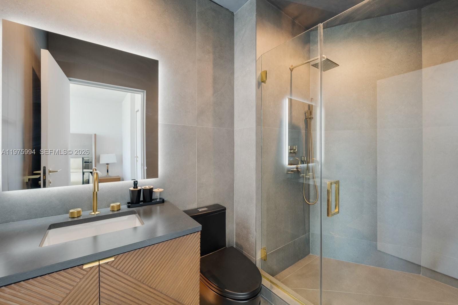 BISCAYNE BEACH CONDO - Residential