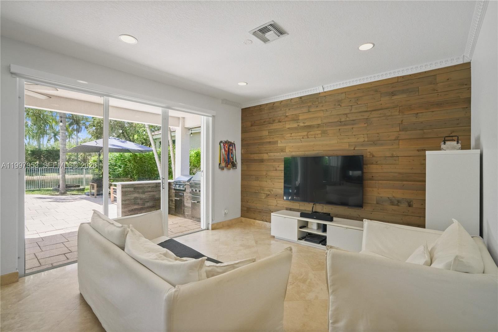 SECTOR 2-PARCELS 9 & 10 - Residential