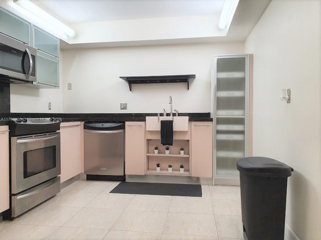 16300 Golf Club Rd 504, Weston, Broward County, Florida - 2 Bedrooms  
3 Bathrooms - 