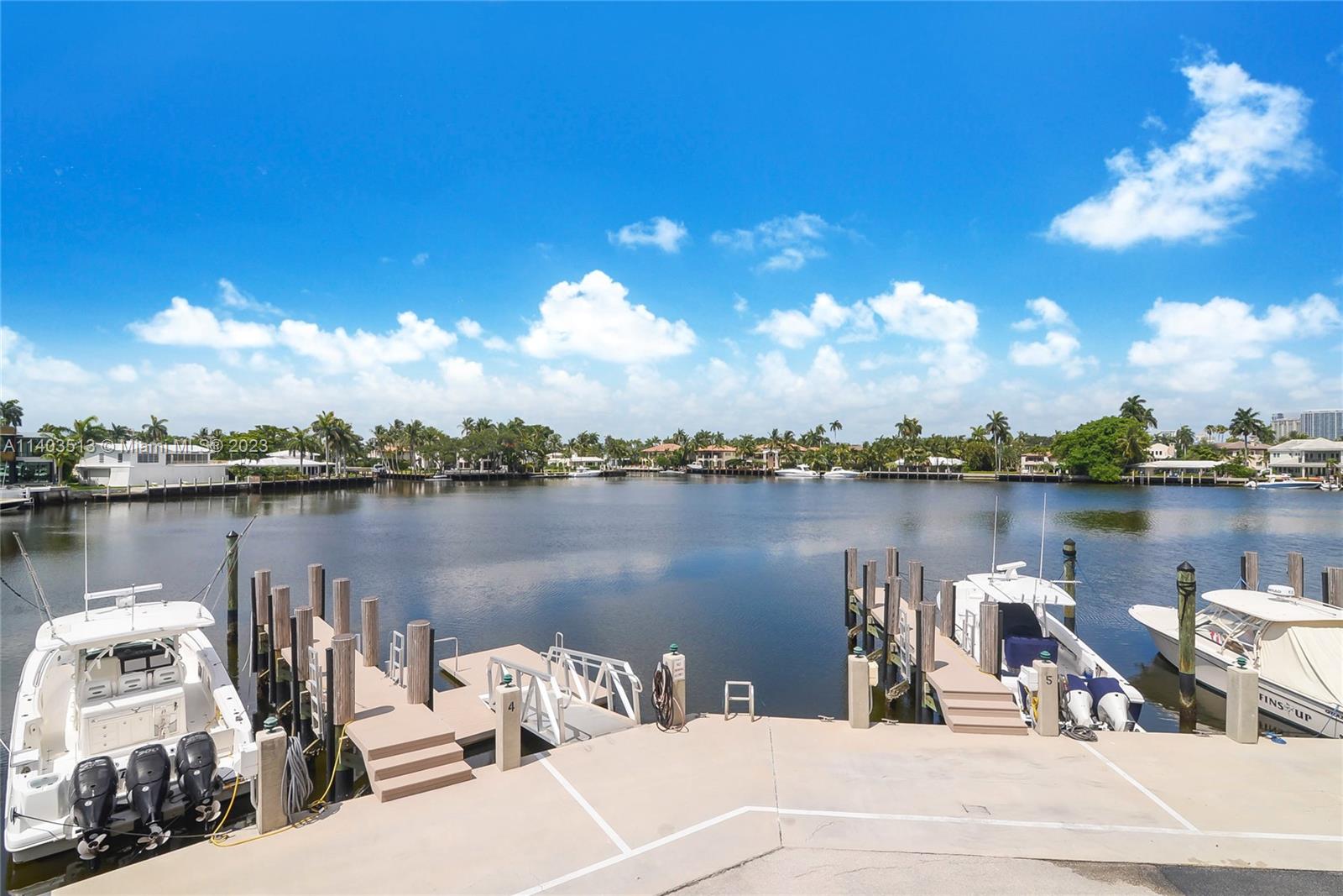 FOUR SEASONS CONDO - Residential