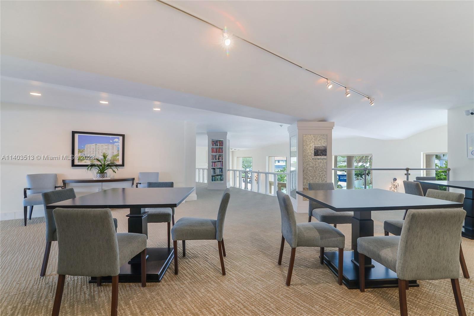 FOUR SEASONS CONDO - Residential