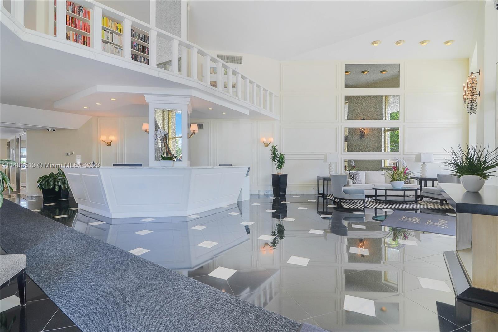 FOUR SEASONS CONDO - Residential