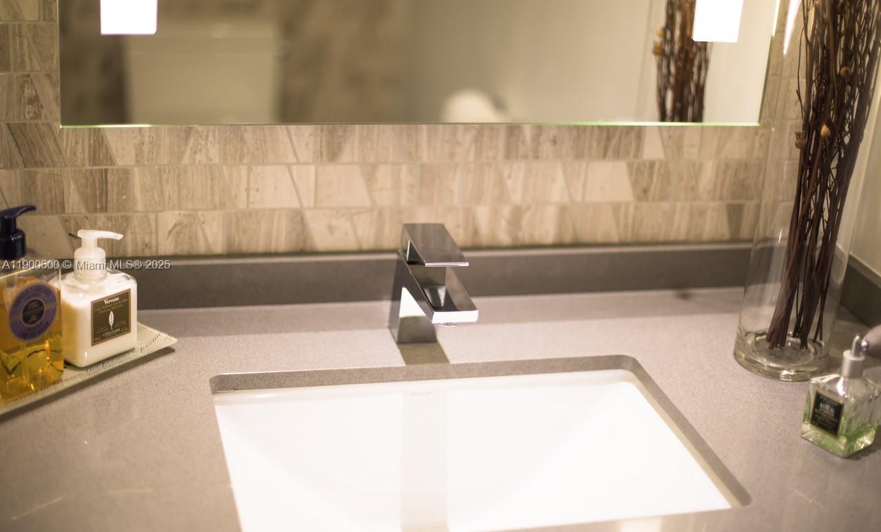 REACH CONDO - Residential Lease