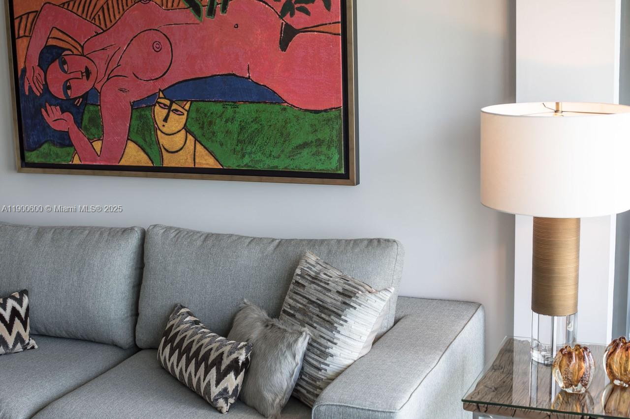 REACH CONDO - Residential Lease