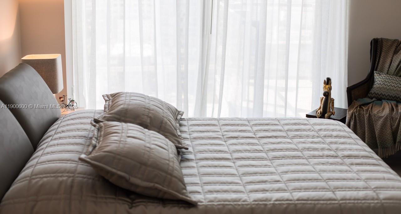 REACH CONDO - Residential Lease