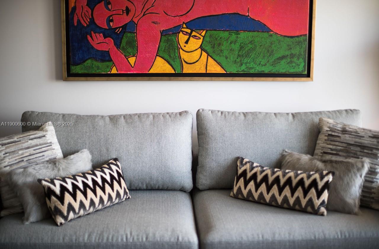 REACH CONDO - Residential Lease