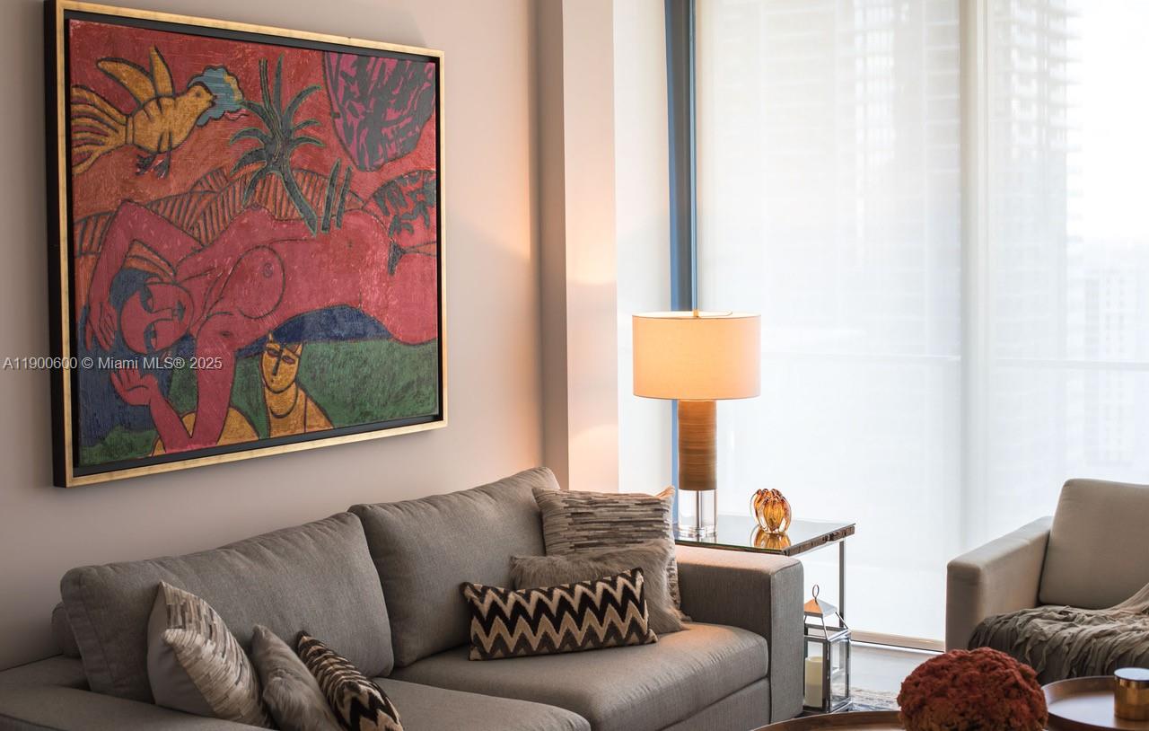 REACH CONDO - Residential Lease