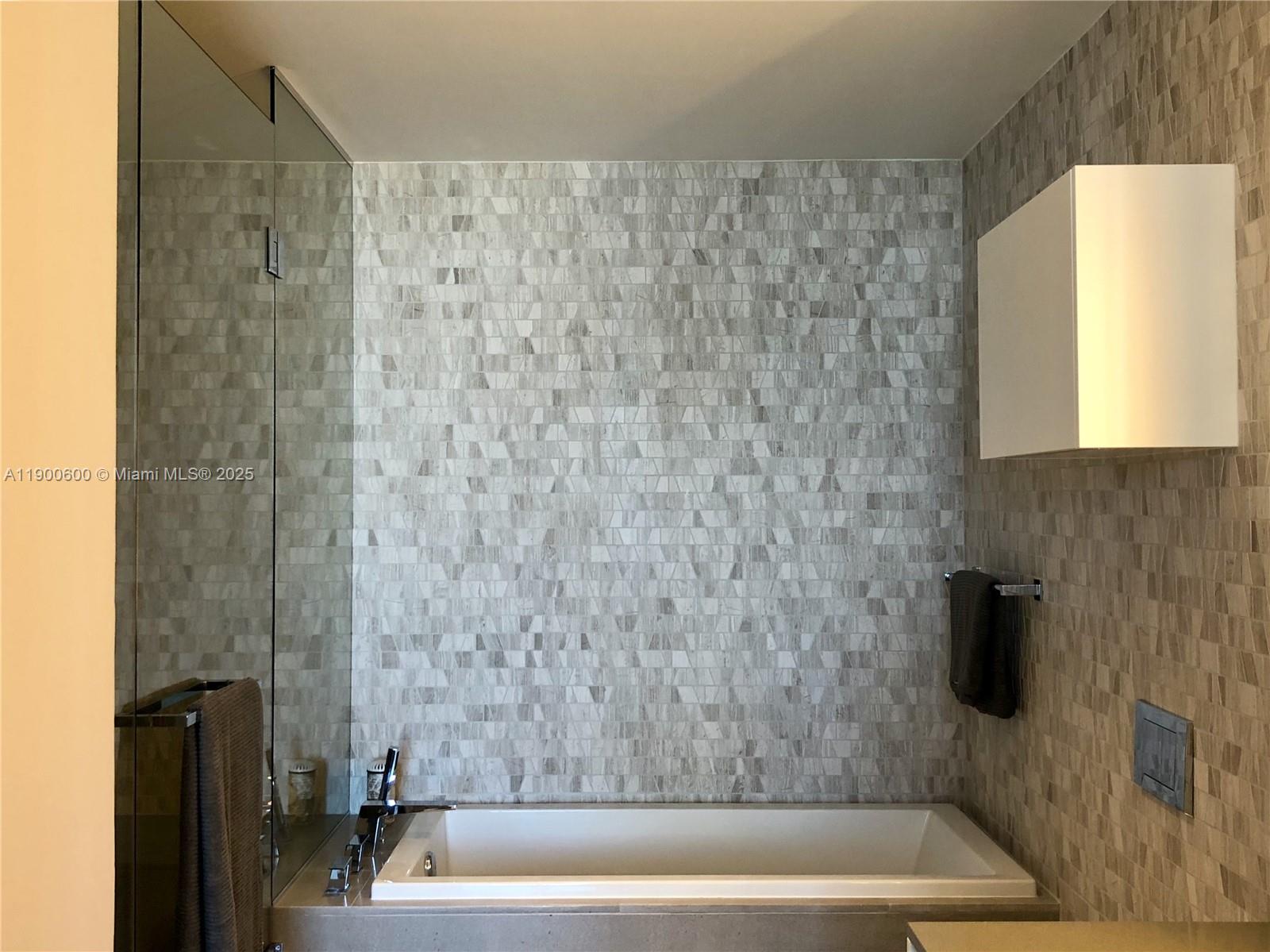 REACH CONDO - Residential Lease