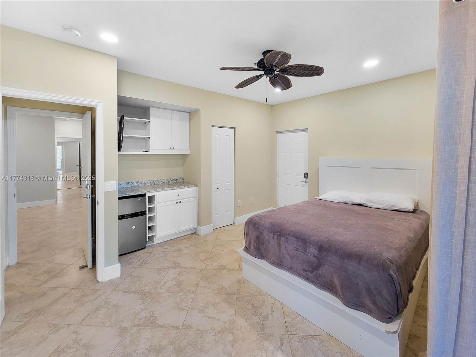 SEA OAKS CONDO - Residential