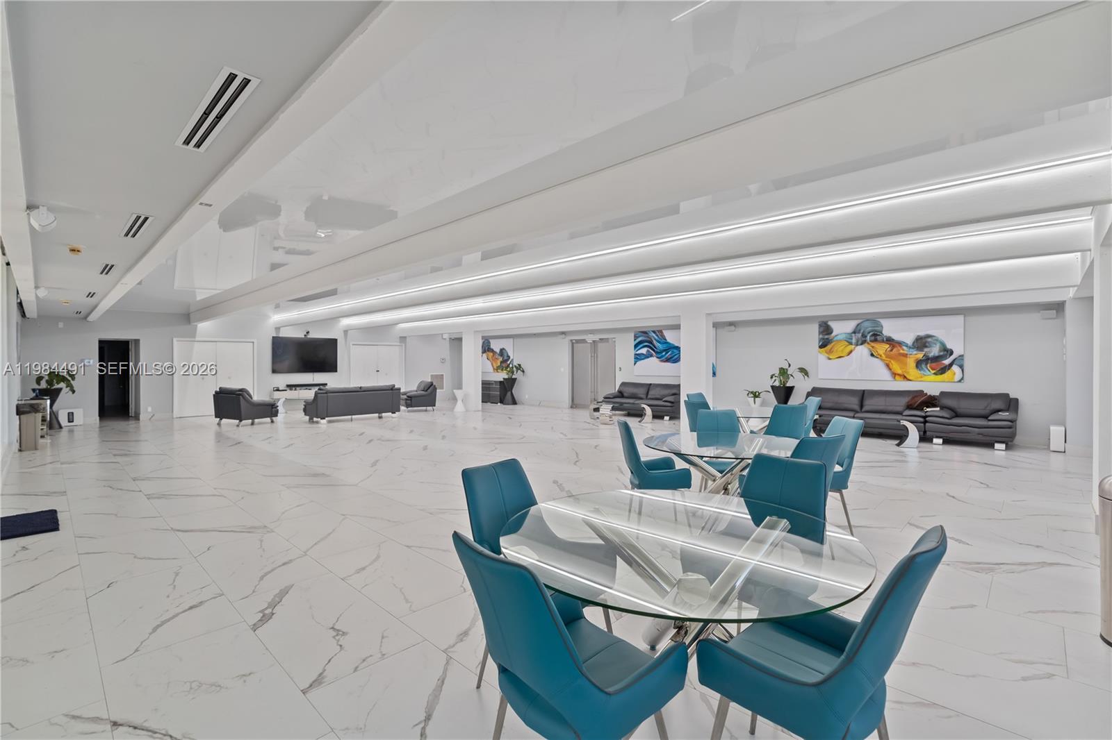 LA MER ESTATES EAST CONDO - Residential