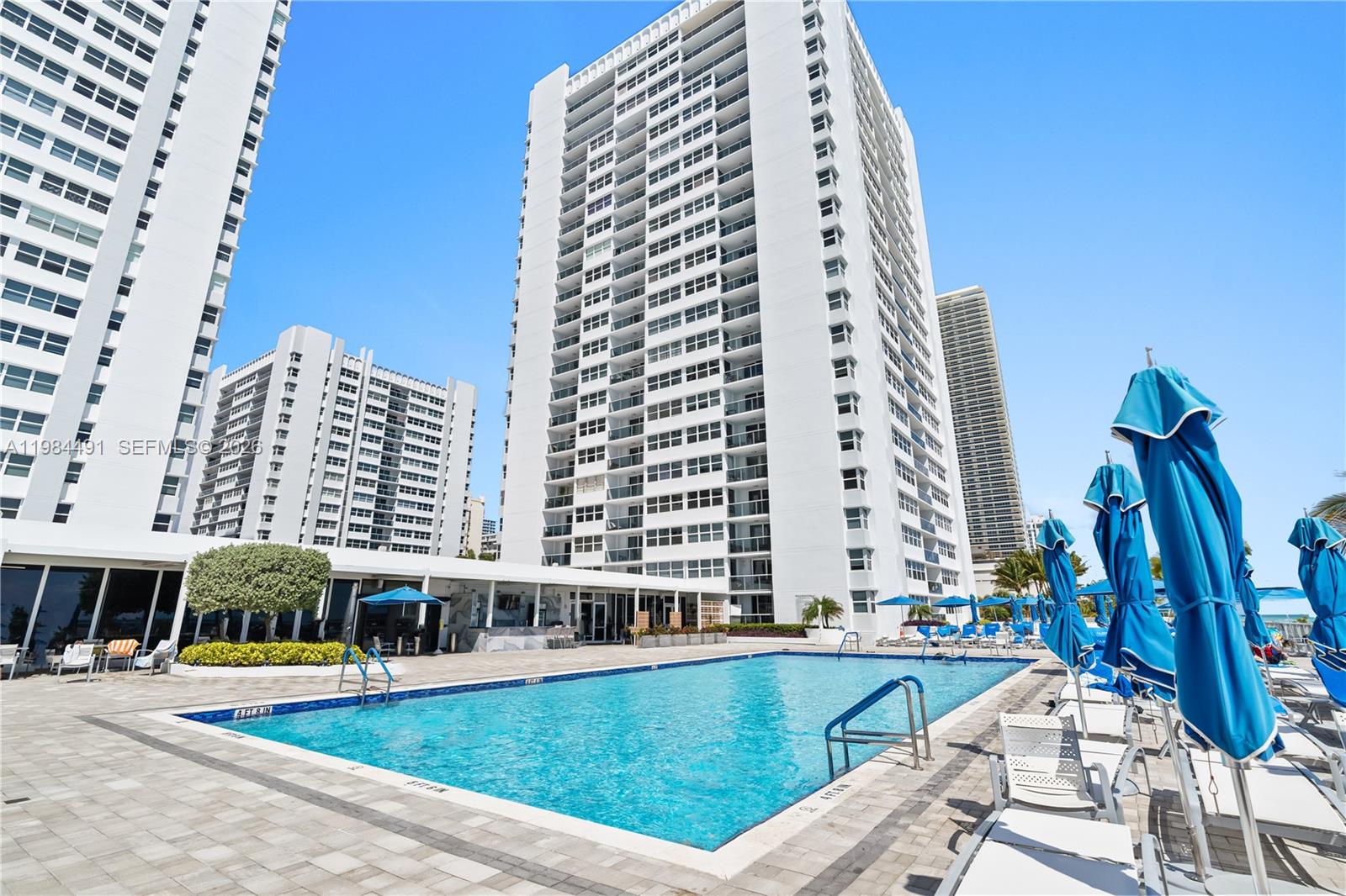 LA MER ESTATES EAST CONDO - Residential