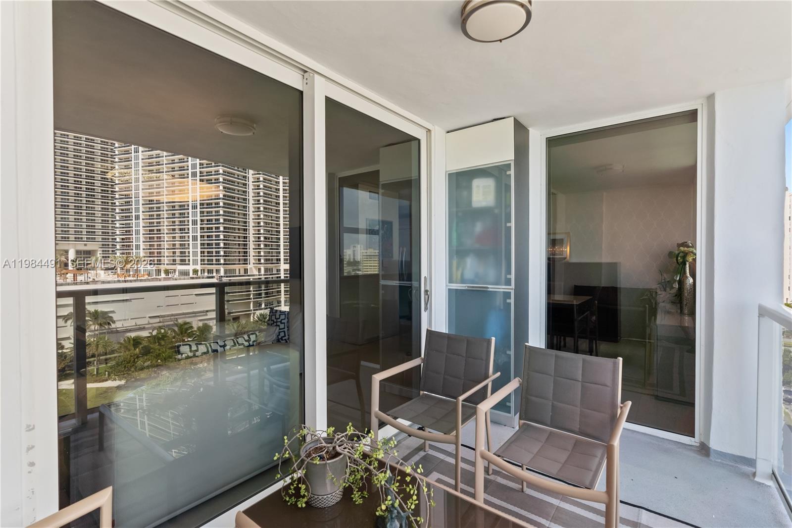 LA MER ESTATES EAST CONDO - Residential