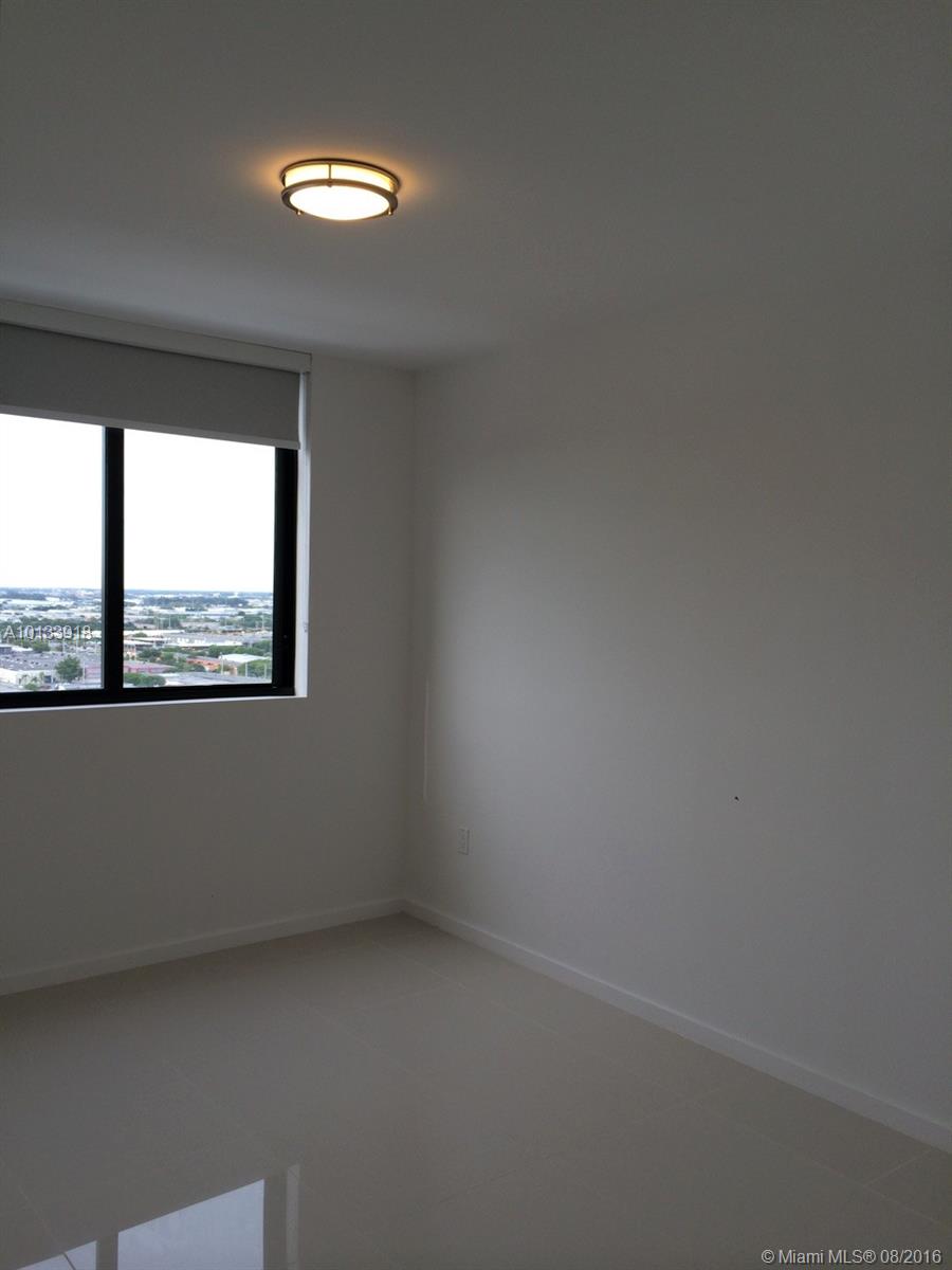 5252 PASEO CONDOMINIUM - Residential Lease
