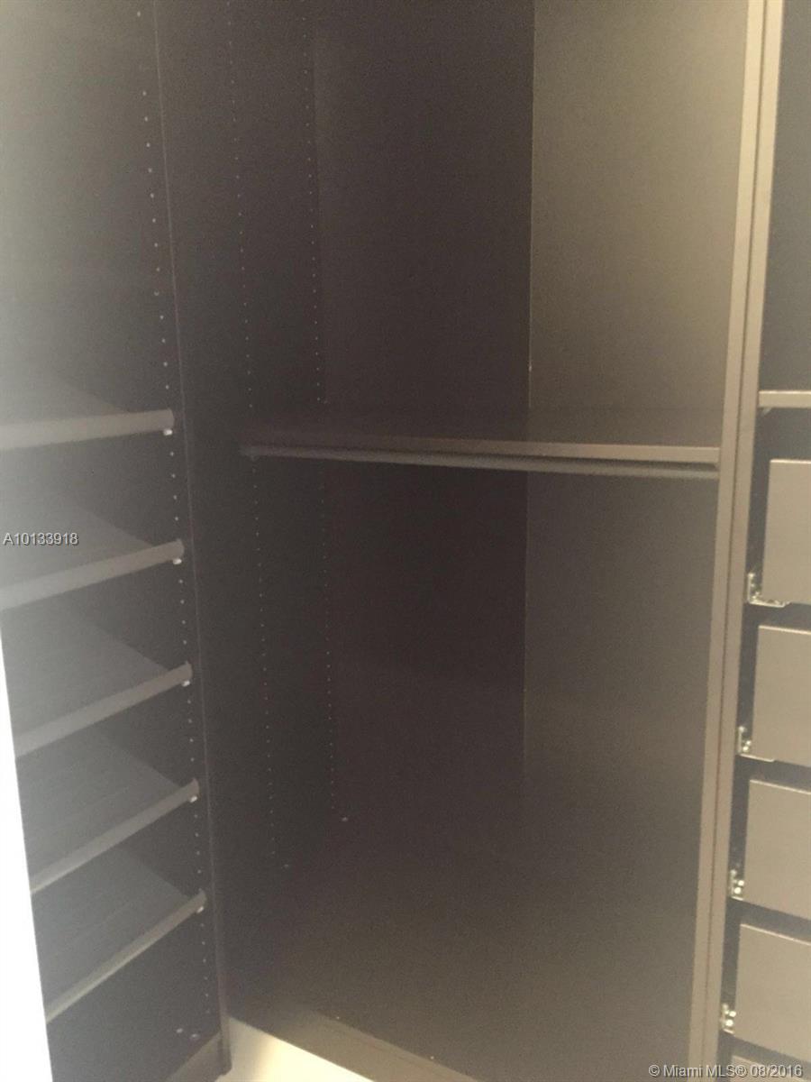 5252 PASEO CONDOMINIUM - Residential Lease