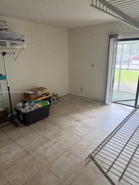 BUILDING SIX OF RACQUET C - Residential