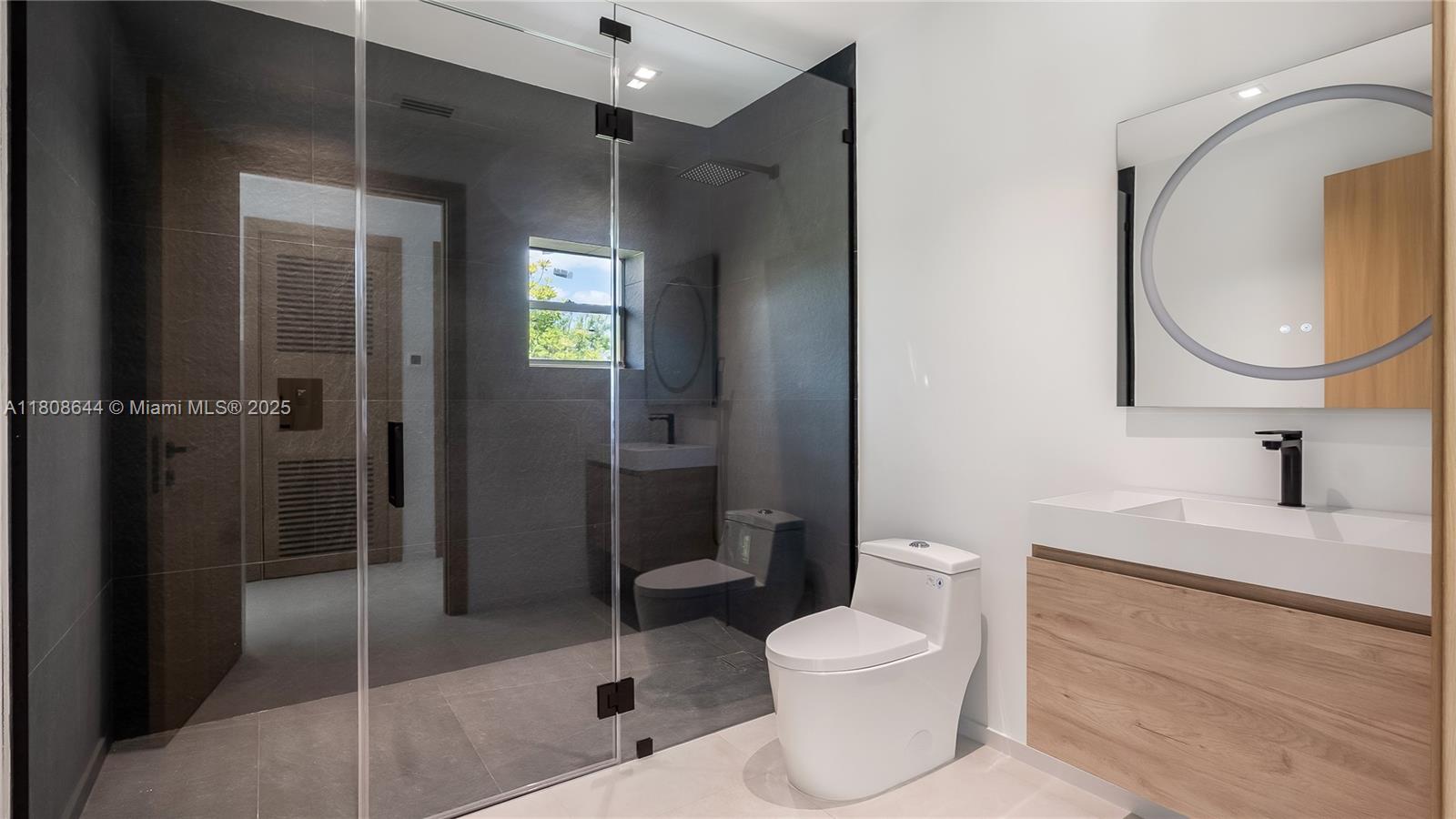 REDLANDS - Residential