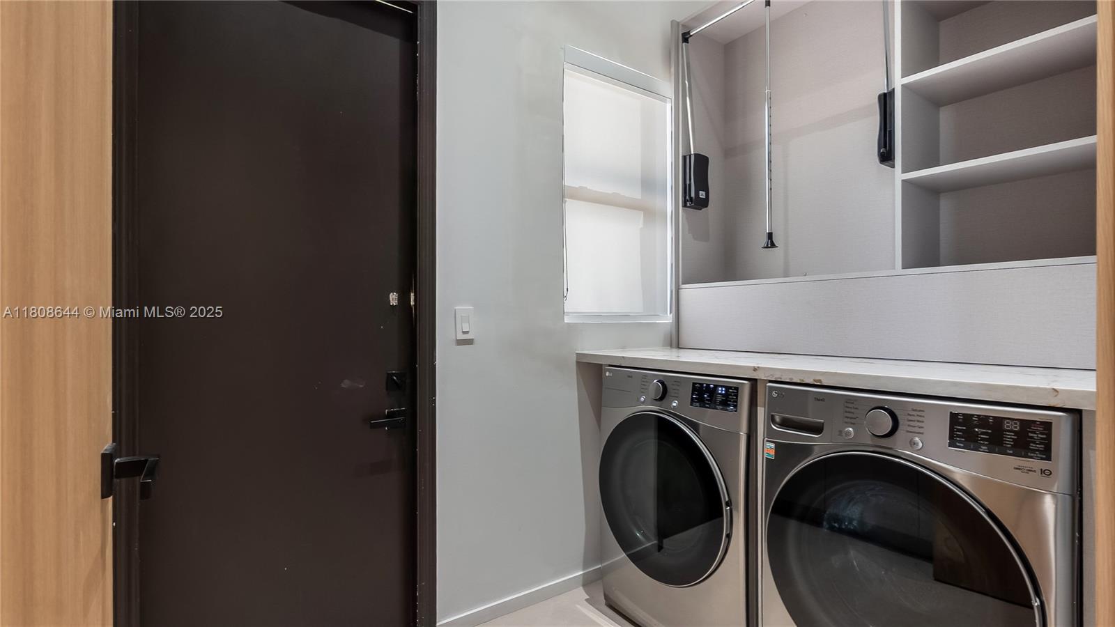 REDLANDS - Residential