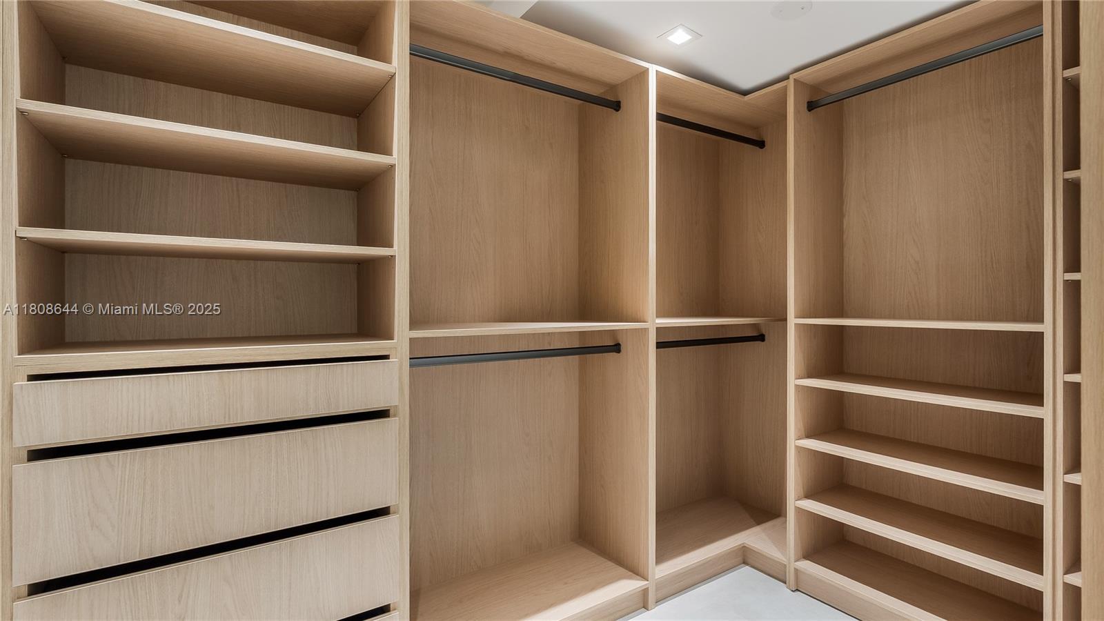 REDLANDS - Residential