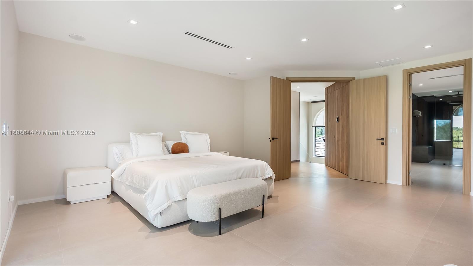 REDLANDS - Residential