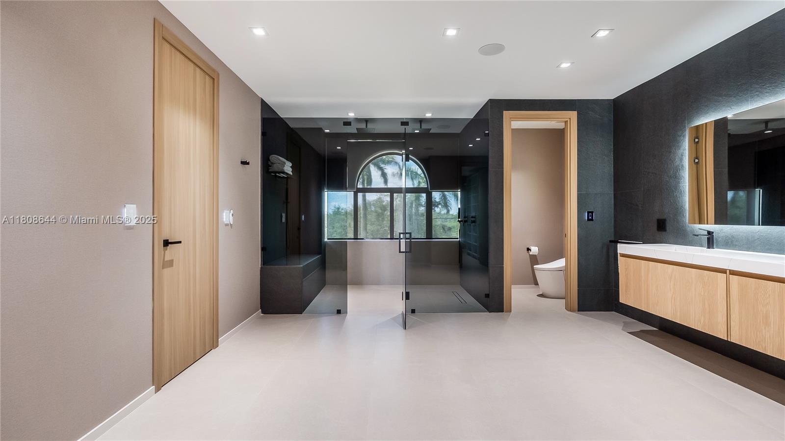 REDLANDS - Residential