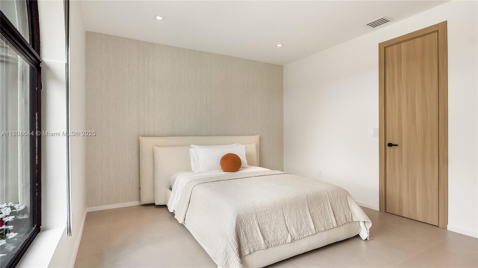 REDLANDS - Residential