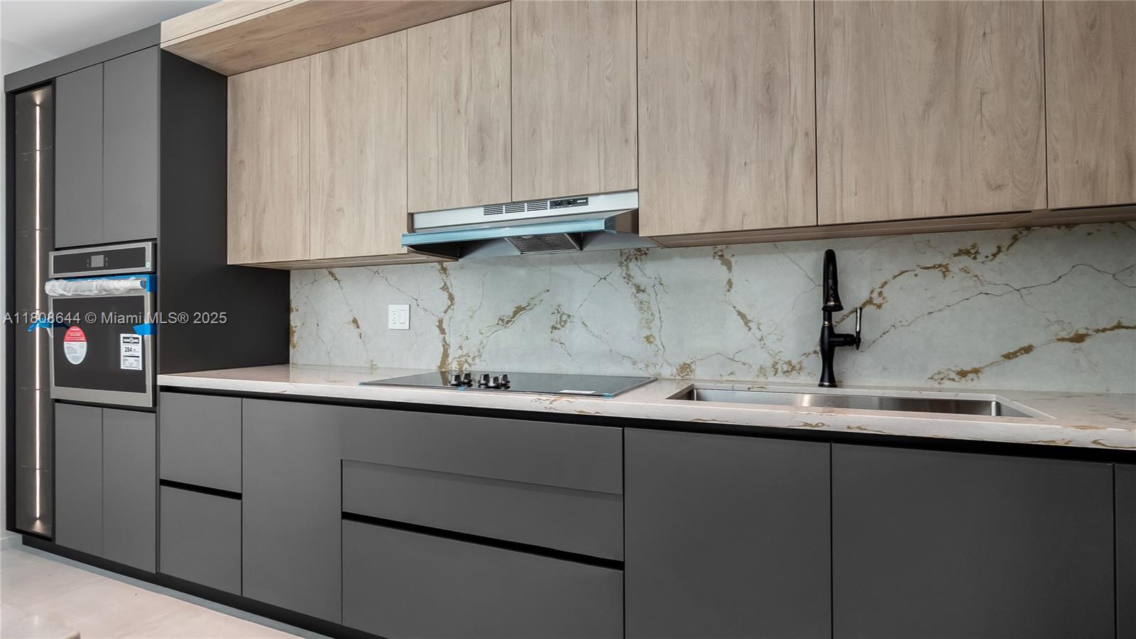 REDLANDS - Residential