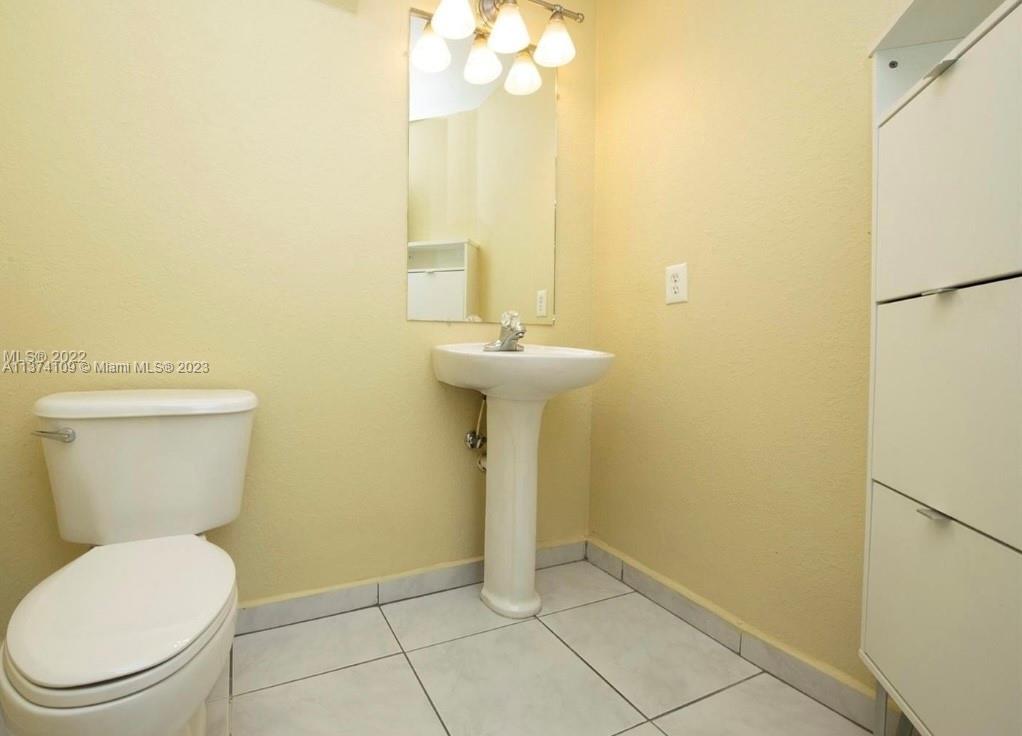 Photo 10 of 30 of 8964 W Flagler St 215 condo