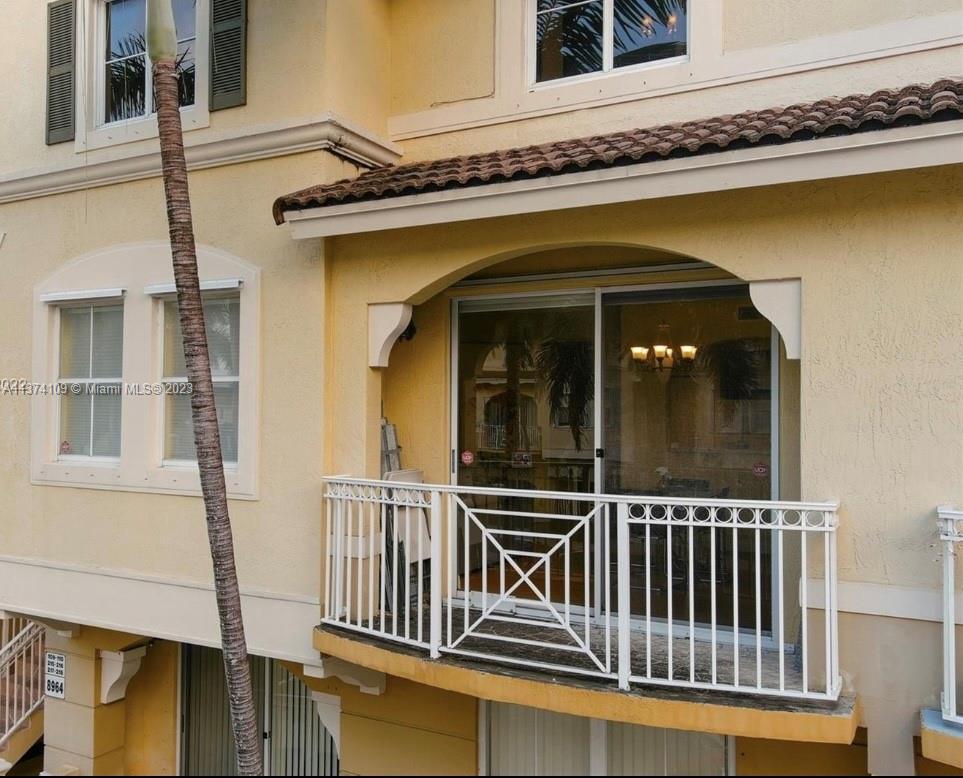 Photo 2 of 30 of 8964 W Flagler St 215 condo