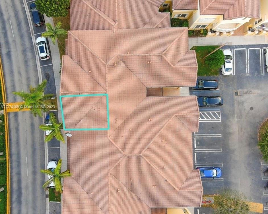 Photo 3 of 30 of 8964 W Flagler St 215 condo