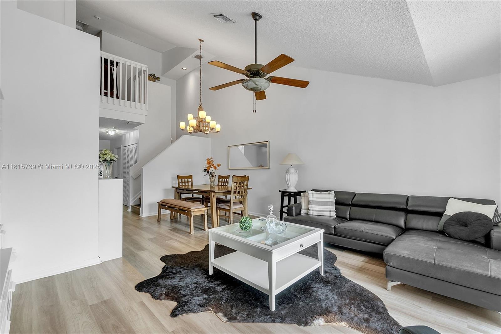7370 NW 61st Ter 7370