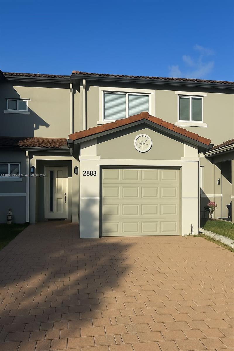 COMING SOON in Miramar!
Spacious 2-bedroom, 2.5-bath townhouse located in the highly desirable Monarch Lakes community. This well-laid-out home offers a comfortable living space, a private patio, and a convenient location close to schools, shopping, major highways, and more. Situated in a gated community with low HOA fees. Great opportunity for homeowners or investors — stay tuned for more photos and listing details soon!