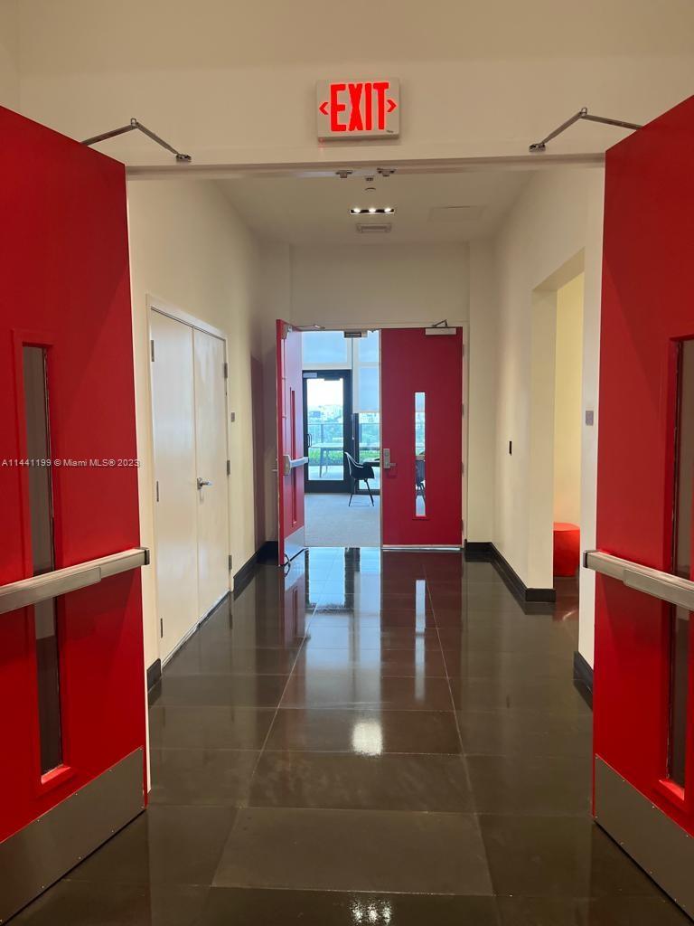 CANVAS CONDO - Residential