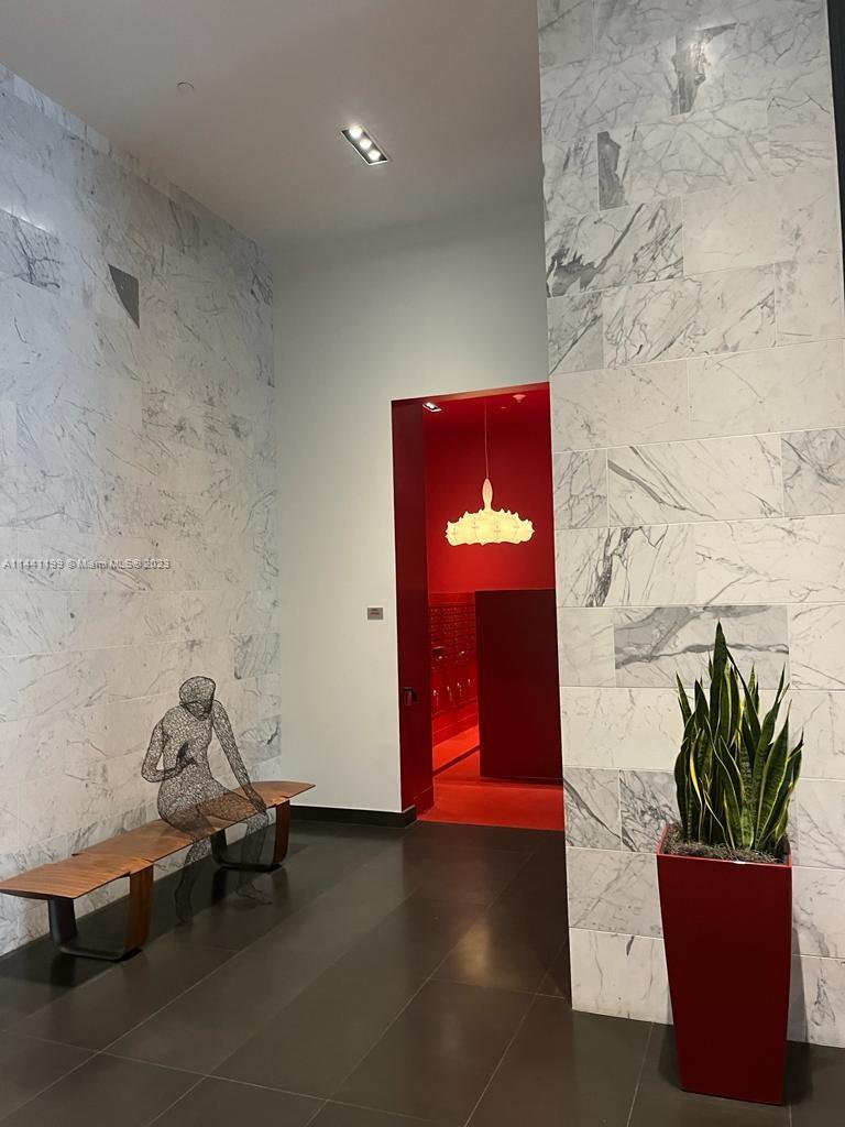 CANVAS CONDO - Residential