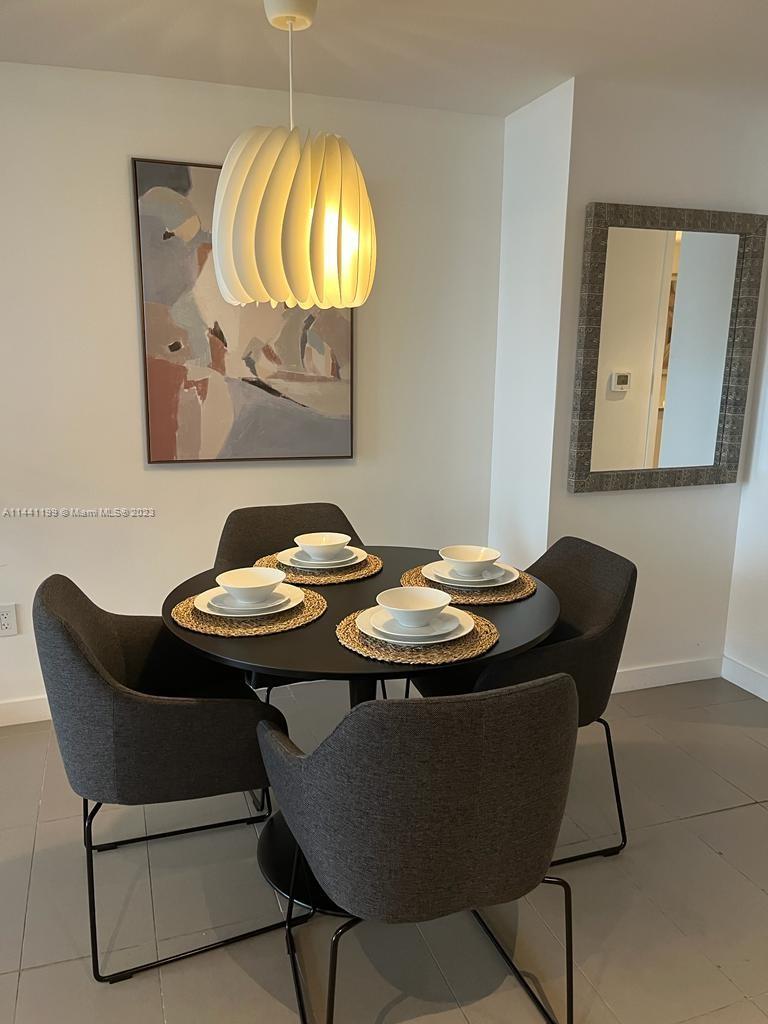 CANVAS CONDO - Residential
