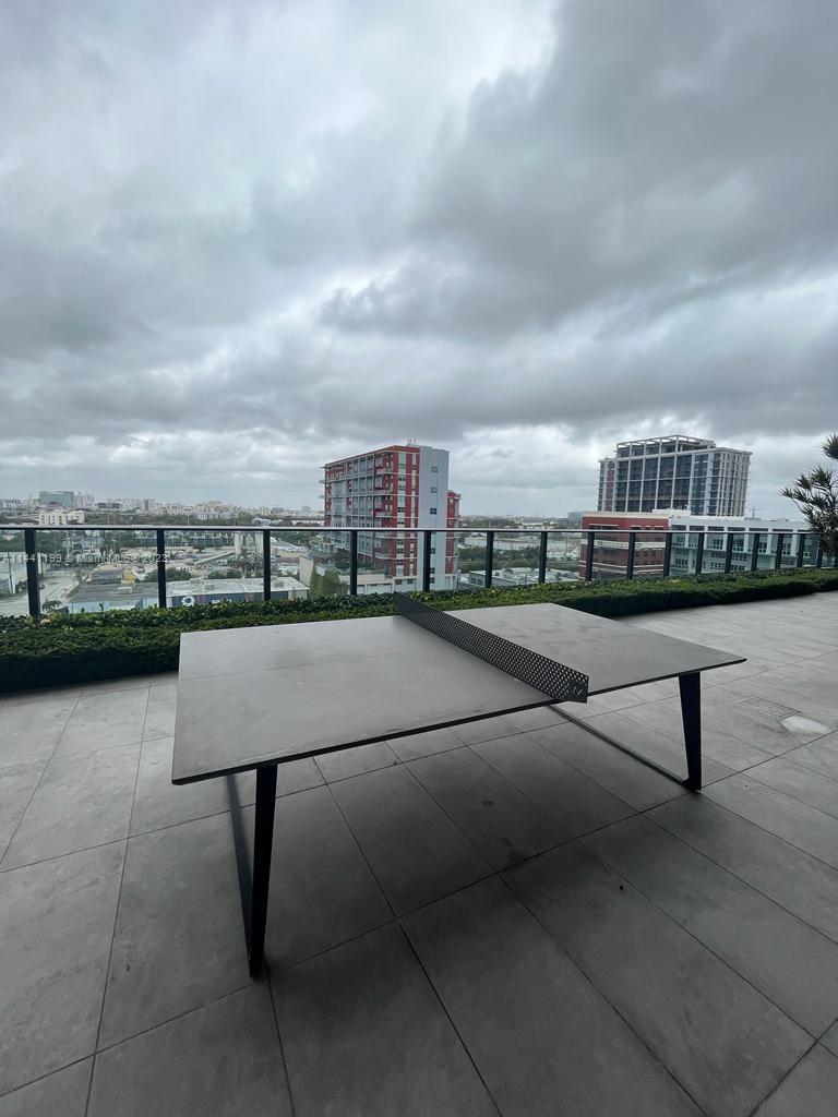 CANVAS CONDO - Residential