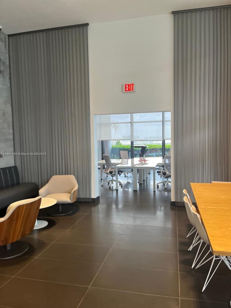 CANVAS CONDO - Residential