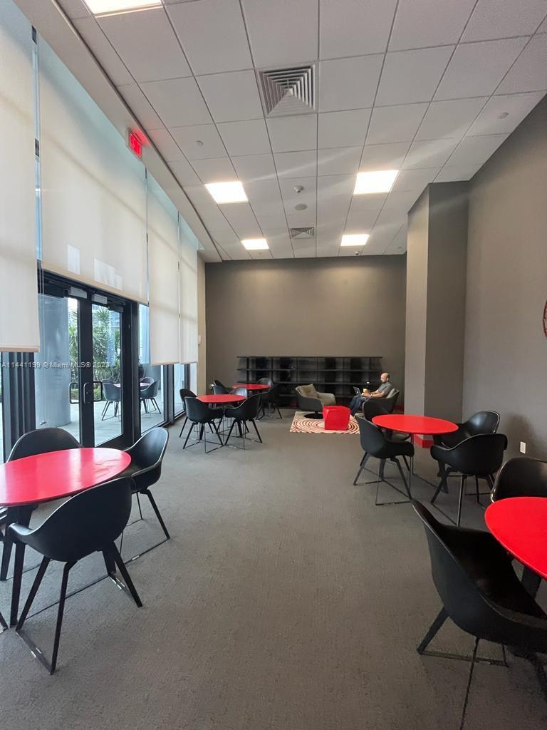 CANVAS CONDO - Residential