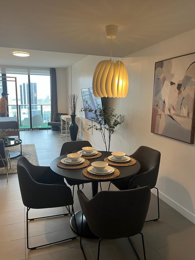 CANVAS CONDO - Residential
