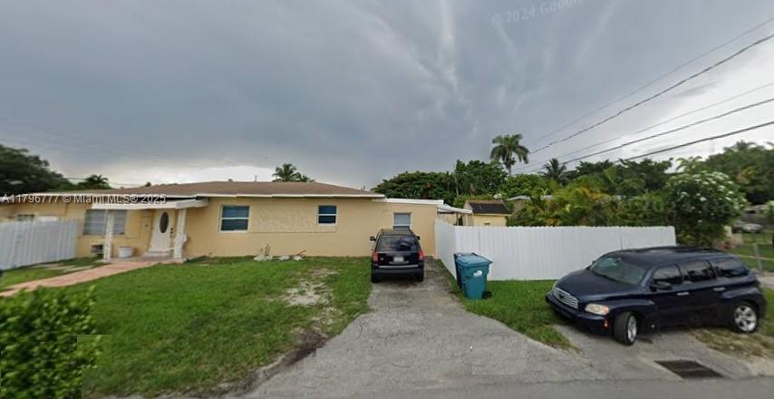 6595 SW 33rd St 2