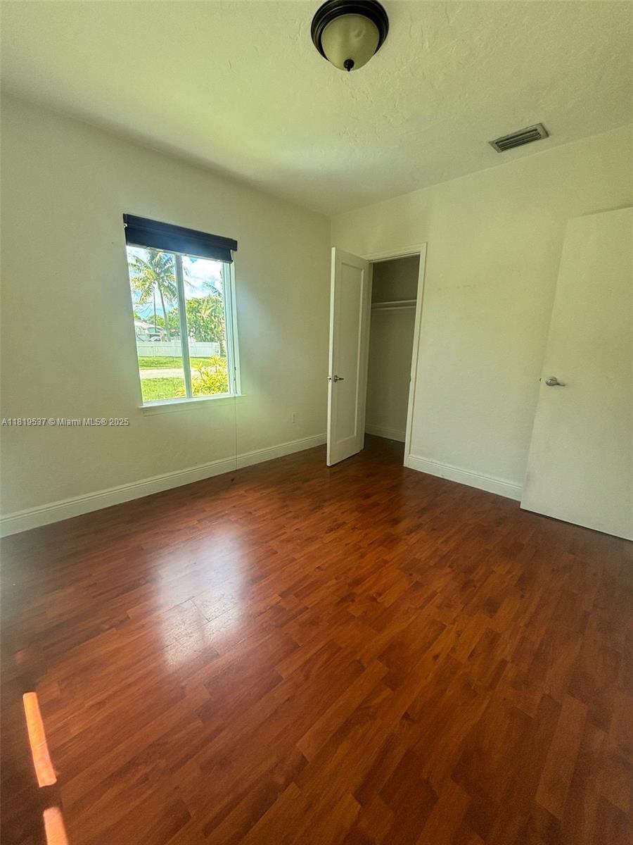 BISCAYNE LAWN EXTENSION - Residential Lease