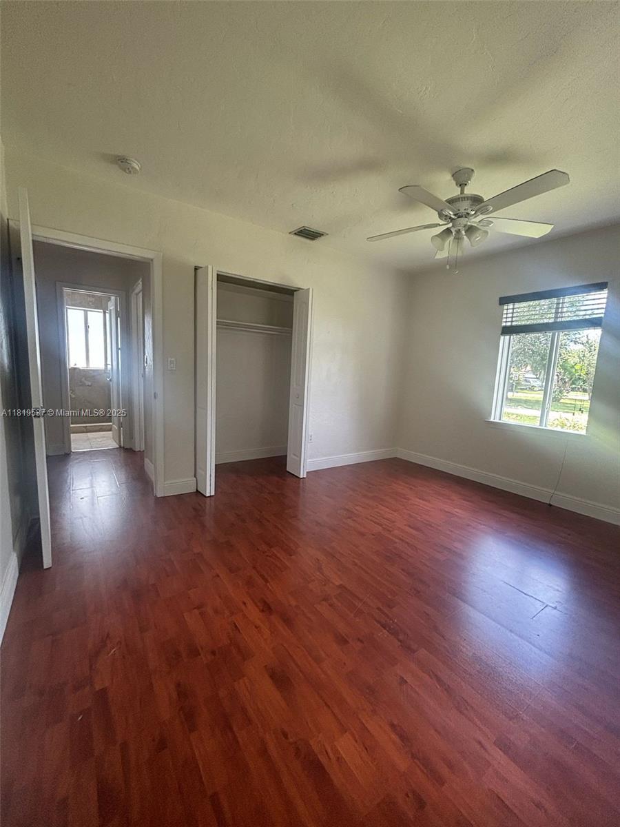 BISCAYNE LAWN EXTENSION - Residential Lease