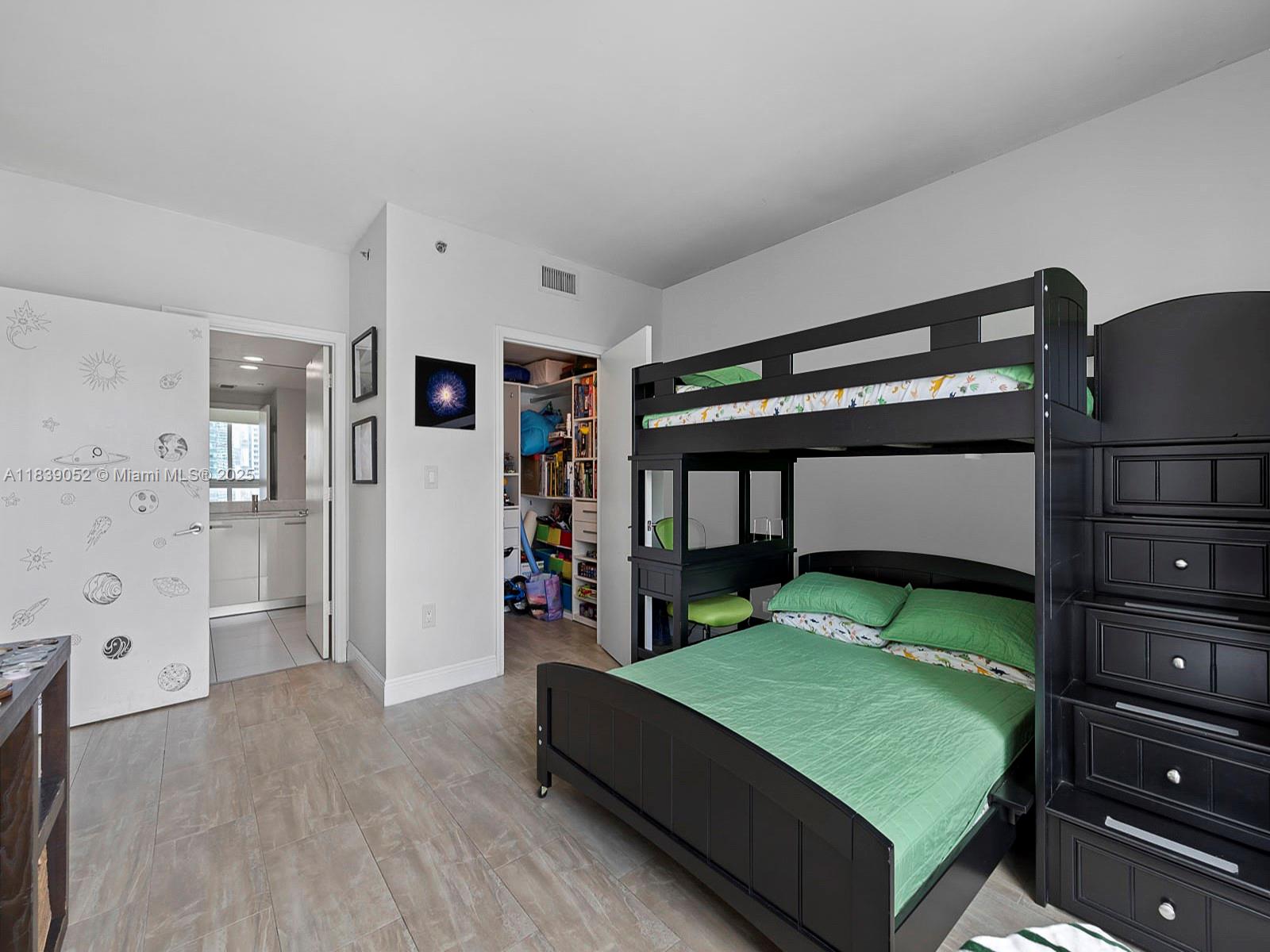 500 BRICKELL EAST CONDO - Residential